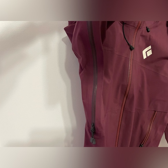 Black Diamond Women’s Sharp End Shell - Picture 12 of 16